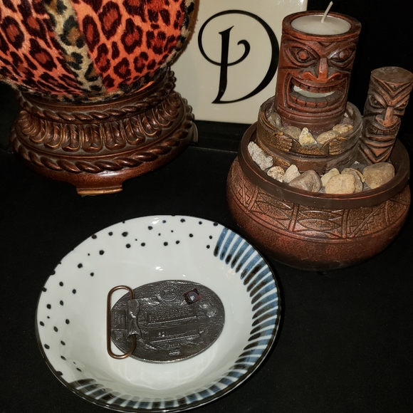 Boston Red Sox Pewter Belt Buckle Engraved Boston Harbor 2004 New - Picture 2 of 5